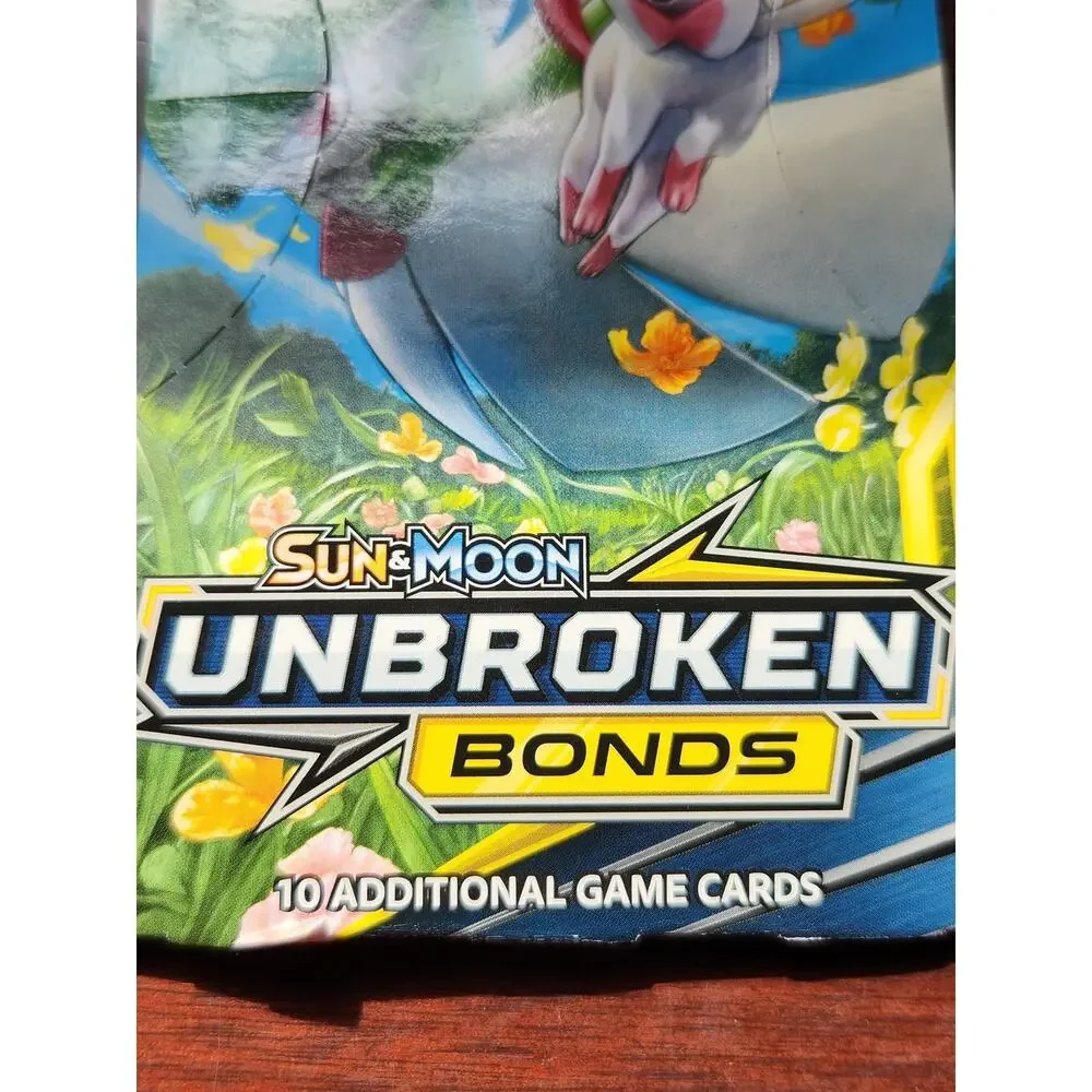 Pokémon SM Unbroken Bonds Hanger Pack 10 Cards Sylveon New